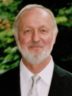 Porträt von Pastor em. Dr. Norbert Tillmann